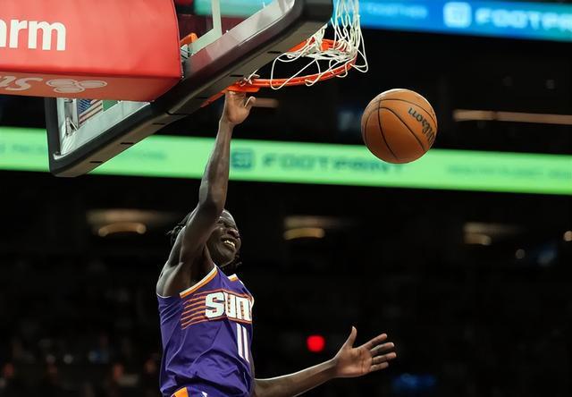 球盟会平台-湖人对步行者季中赛回访